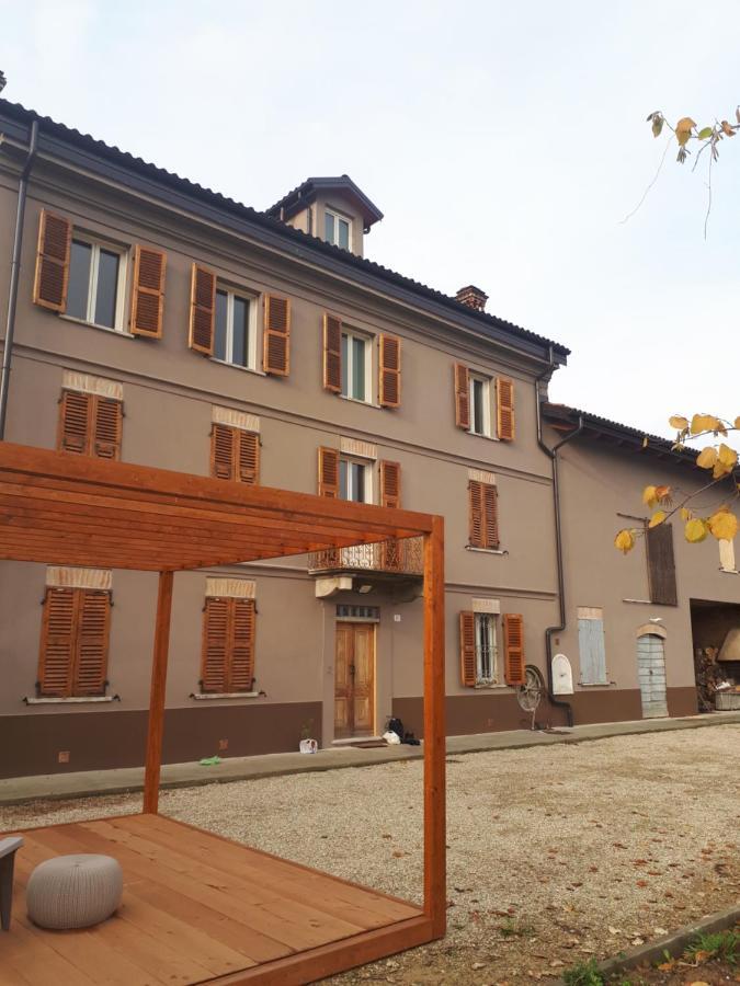 Il Noccioletto Bed & Breakfast Mombaruzzo Luaran gambar