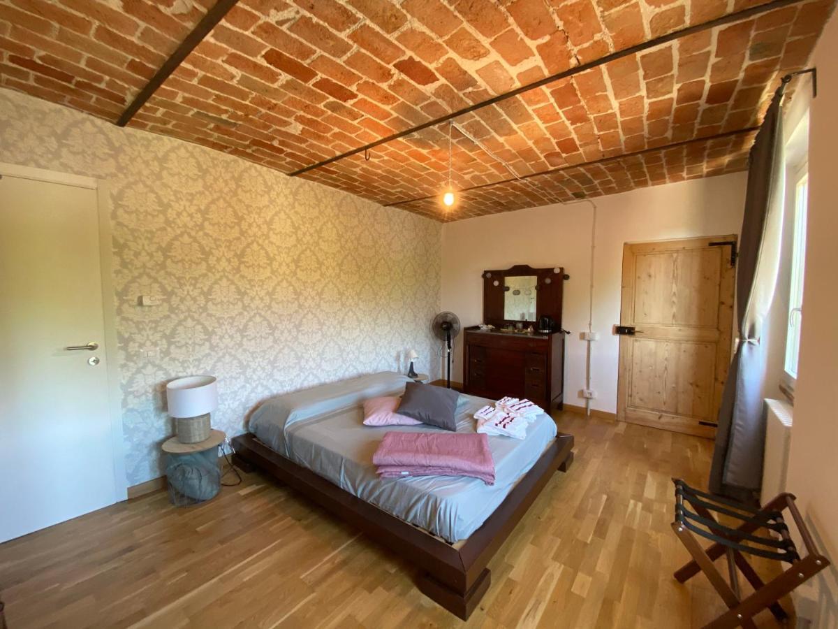 Il Noccioletto Bed & Breakfast Mombaruzzo Luaran gambar