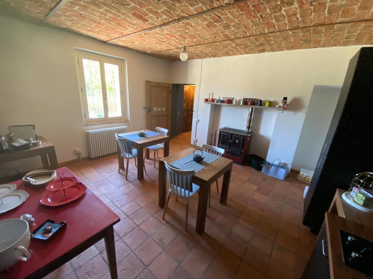 Il Noccioletto Bed & Breakfast Mombaruzzo Luaran gambar